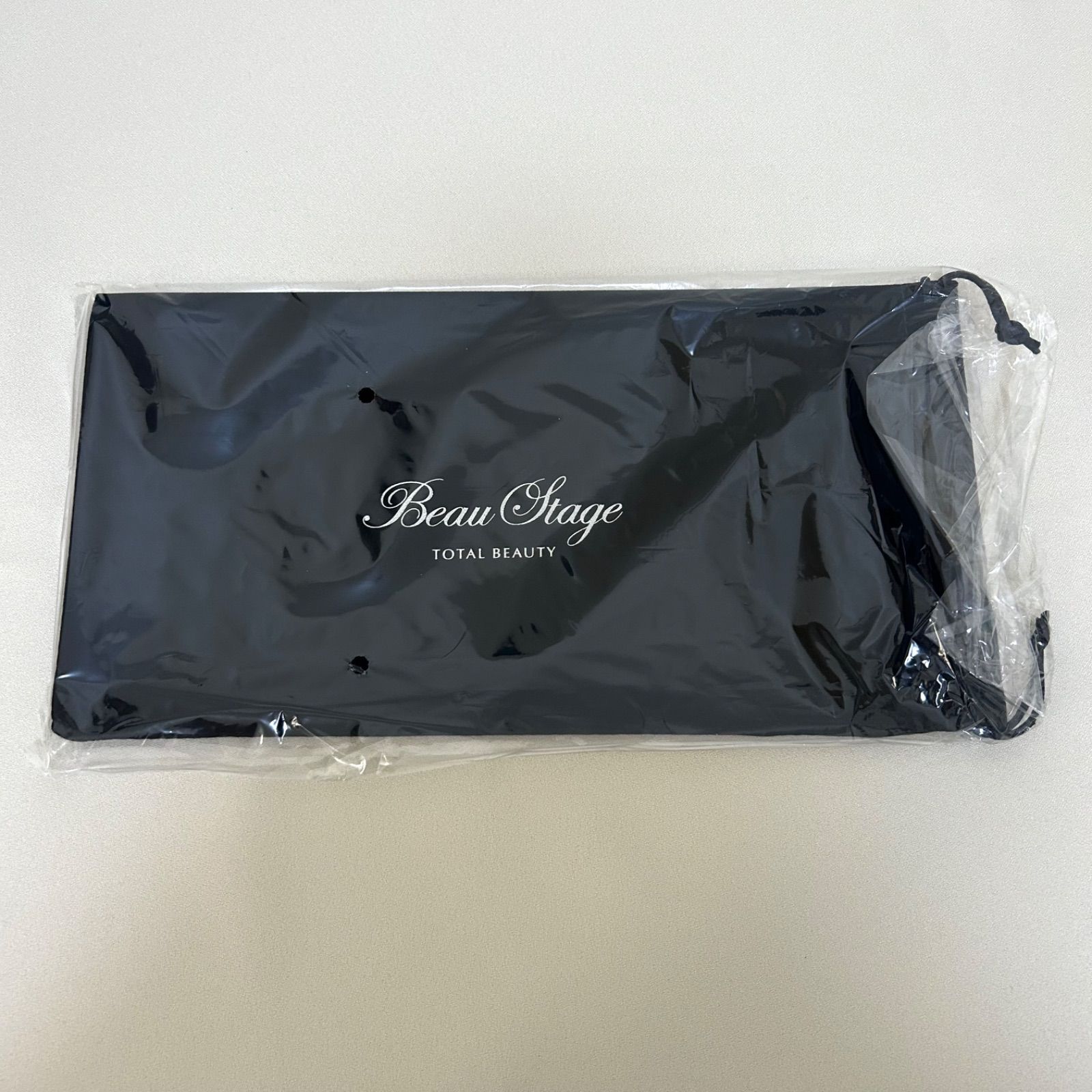 ＜新品未使用>アデランスエレガントジェットドライヤーブラック 2022年販売開始の高級ドライヤーエレガンジェット。小さい、軽い