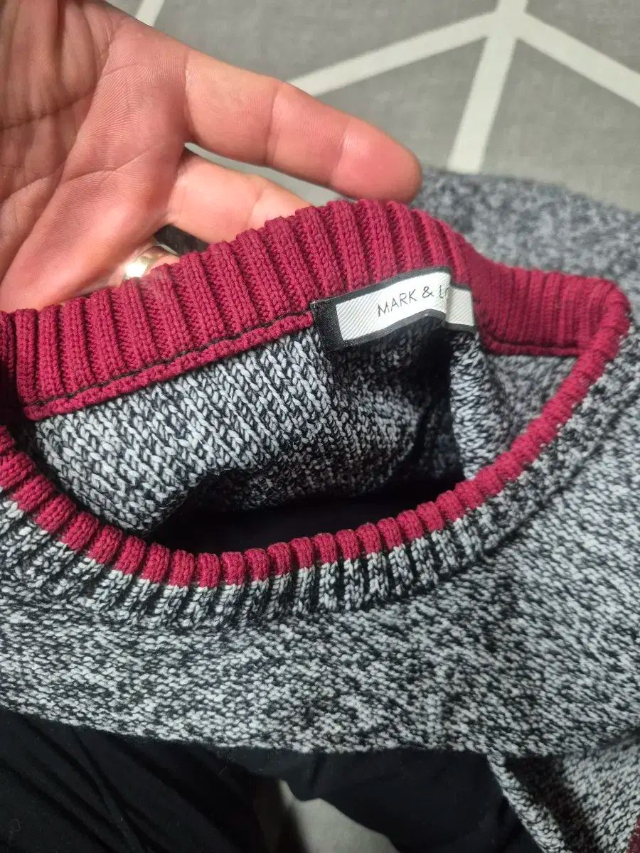 MARK & LONA マークアンドロナ 46 防風ニット - メルカリ
