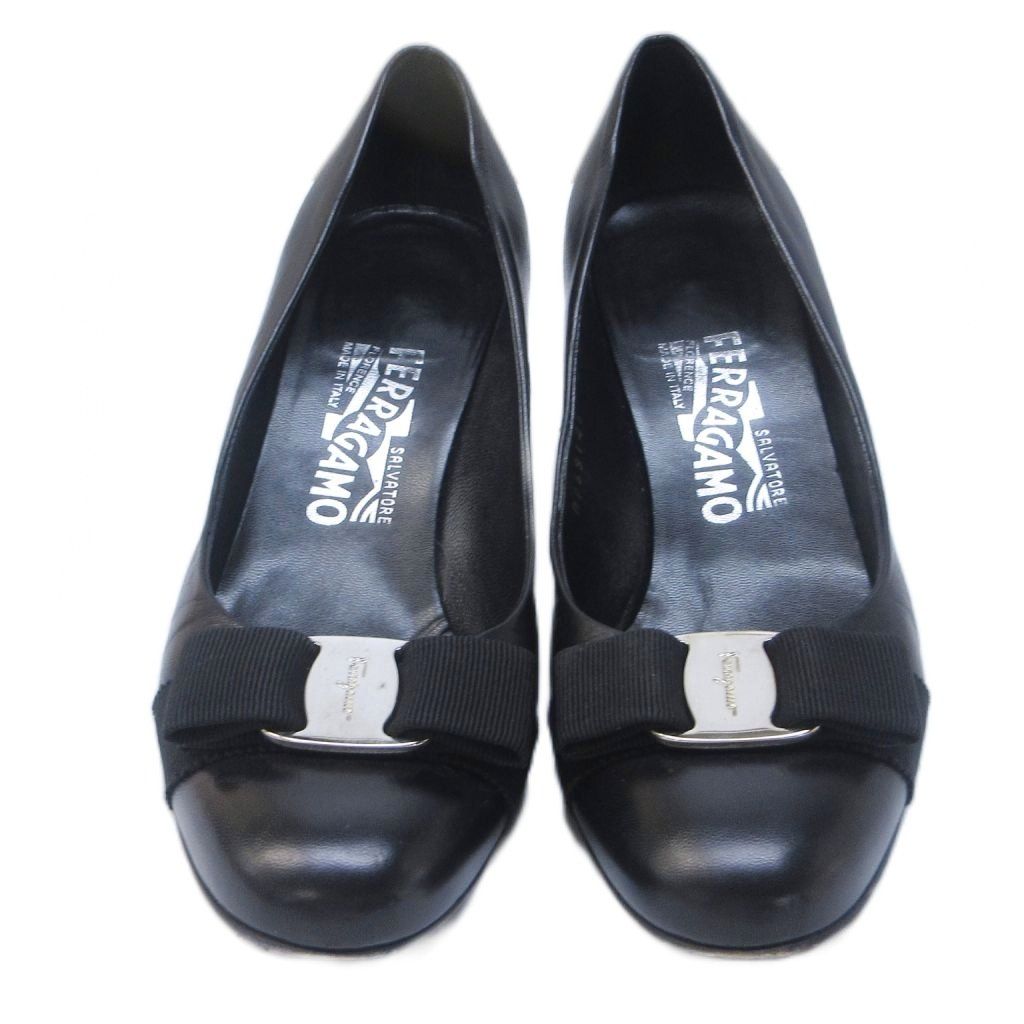 サルヴァトーレフェラガモ Salvatore Ferragamo ヴァラ リボン