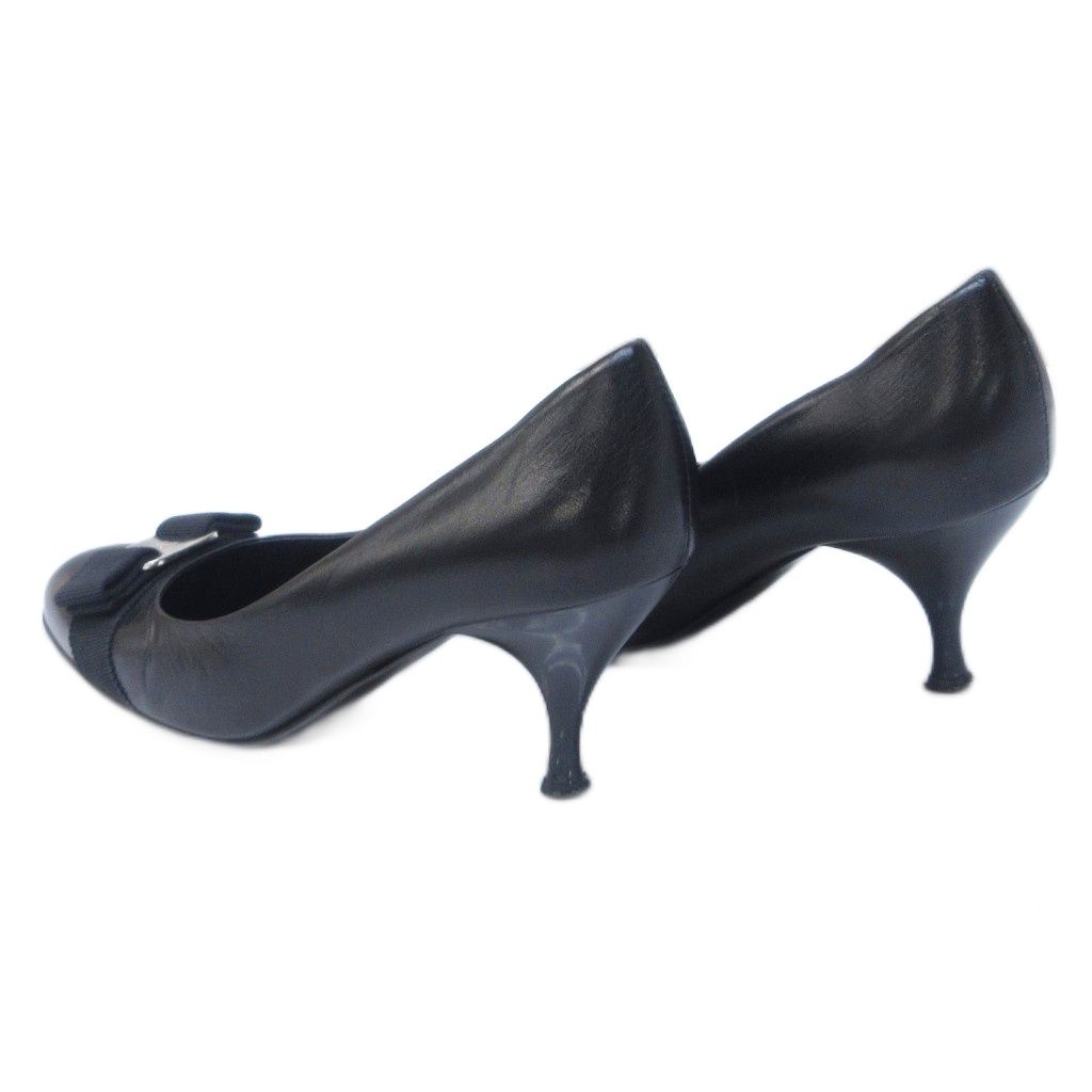 美品 SalvatoreFerragamo ヴァラリボン パンプス レザー 黒 楽天市場】フェラガモ ポインテッドトゥ リボン パンプス 本革