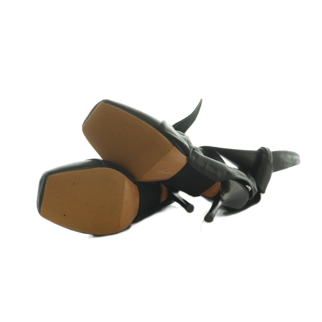 新品 CÉLINE フィービー ブラック スエード ハイヒール 38 2025年最新】セリーヌ フィービー シューズの人気アイテム - メルカリ