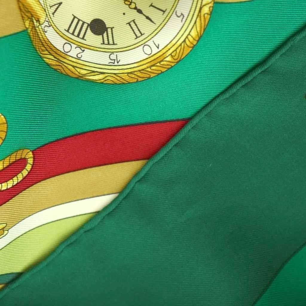 エルメス HERMES la ronde des heures カレ90 花の中で過ごす エルメス HERMES la ronde des heures カレ90 花の中で過ごす