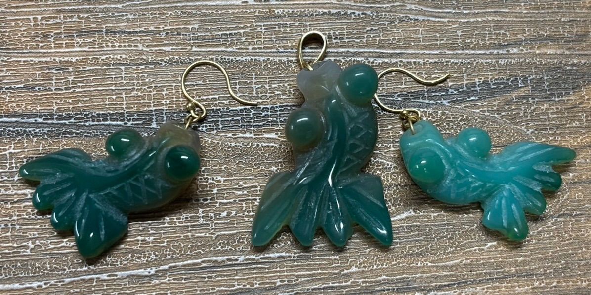 T220 出目金 金魚 翡翠 ヒスイ K18 重さ14.9g 3点セット - メルカリ