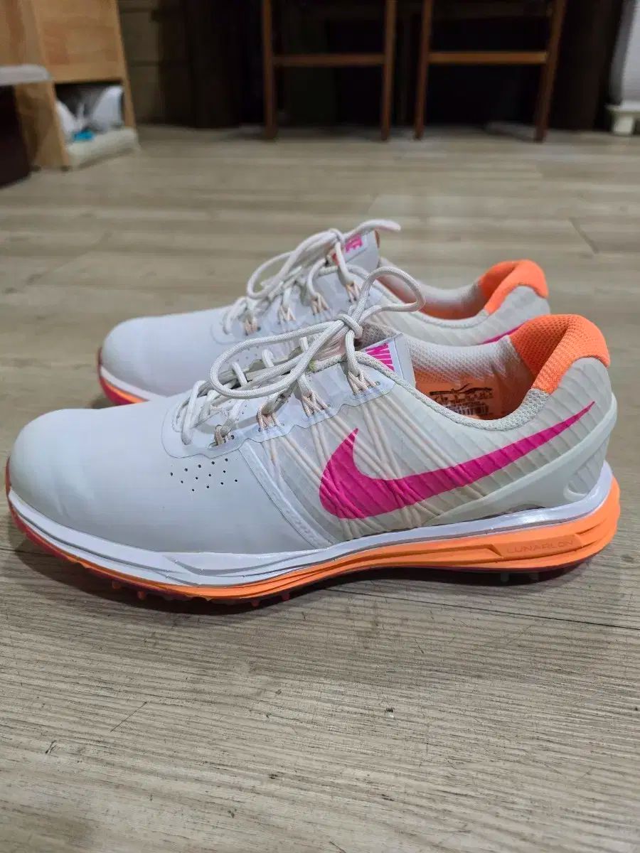 ナイキ ルナ コントロール ゴルフシューズ 240 5mm - メルカリ