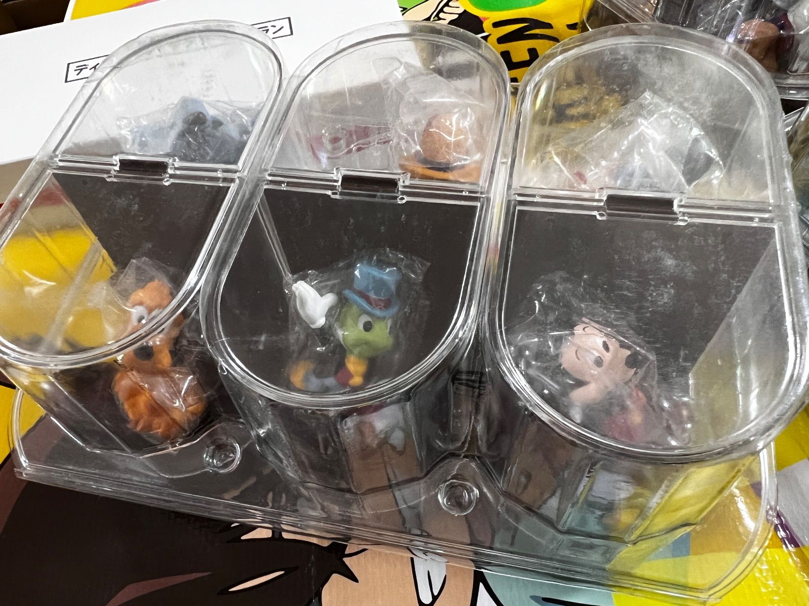 未使用 三菱銀行 ノベルティディズニーキャラクターフィギュア 18体
