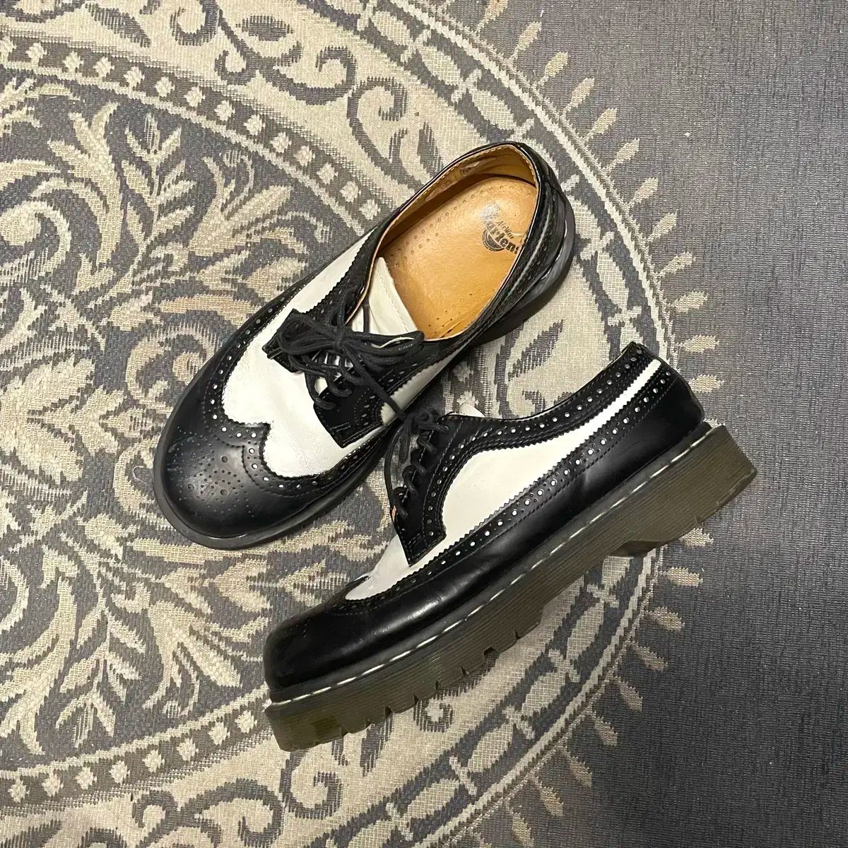 DR. MARTENS ドクターマーチン 10458 ブローグ ウイングチップ