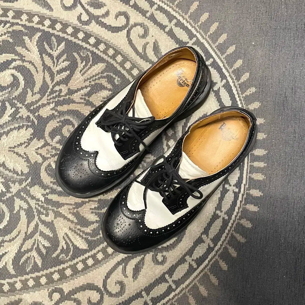 DR. MARTENS ドクターマーチン 10458 ブローグ ウイングチップ シューズ