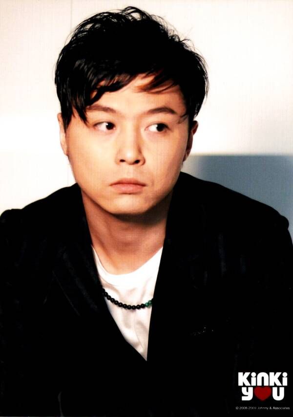 堂本 剛 KinKi Kids 黒ジャケットとネックレス着用 - メルカリ