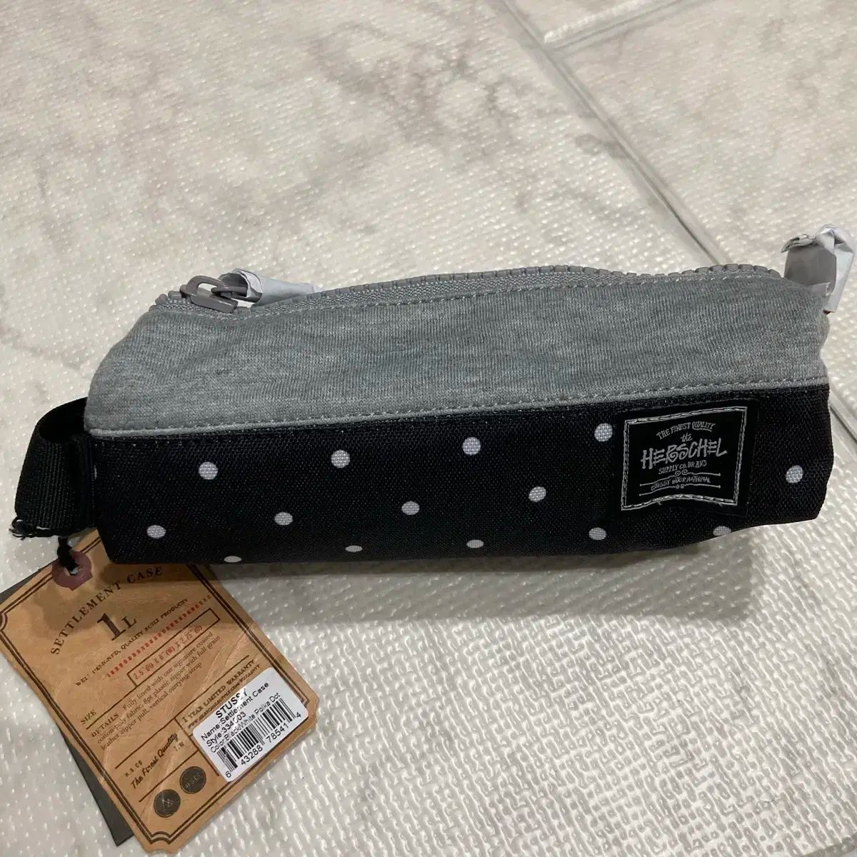 新品)STUSSY ドット ポーチ Stussy SURF DOT LEATHER POUCH ポーチ