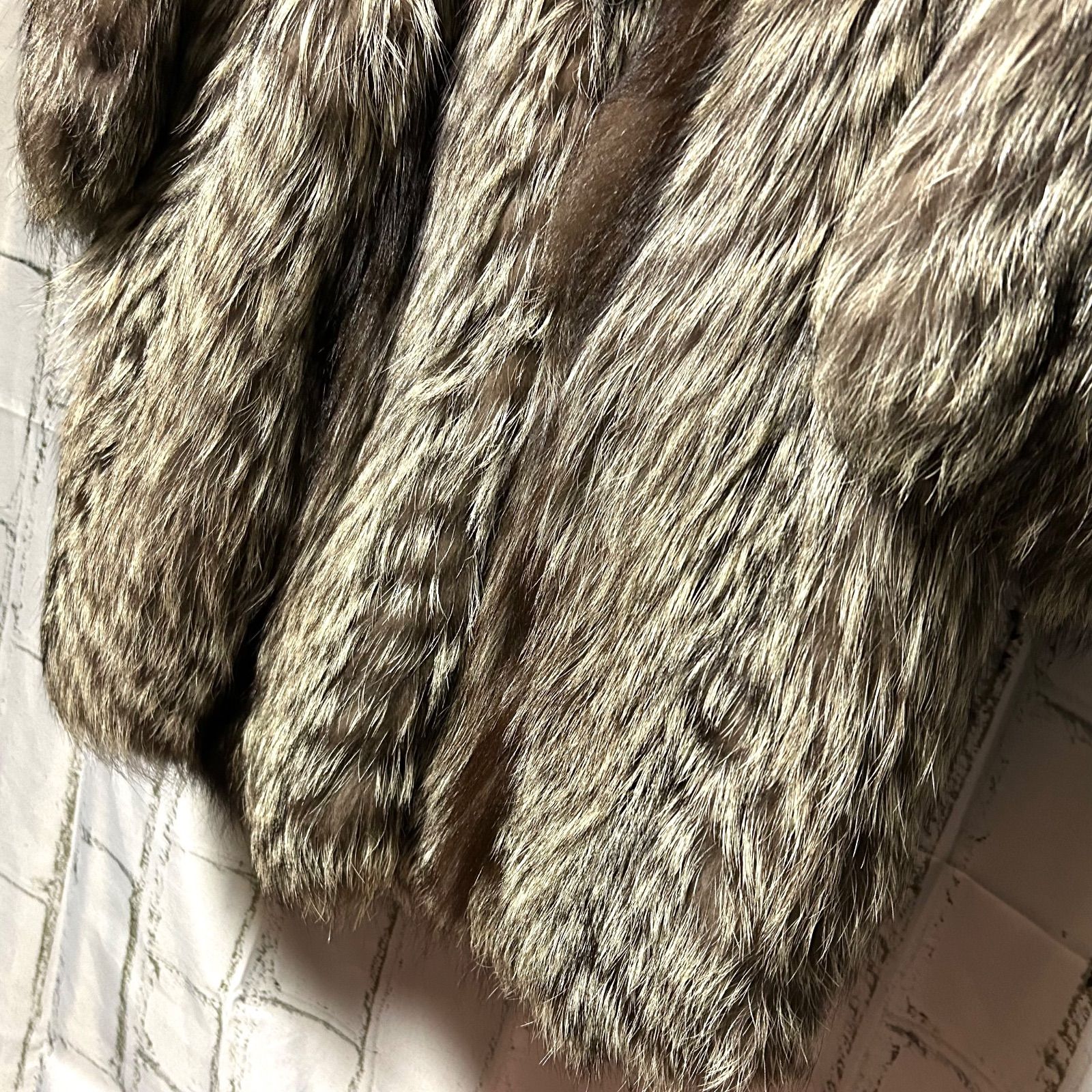 美品 フォックスファー ロングコート ミドル丈～ロング丈 シルバー