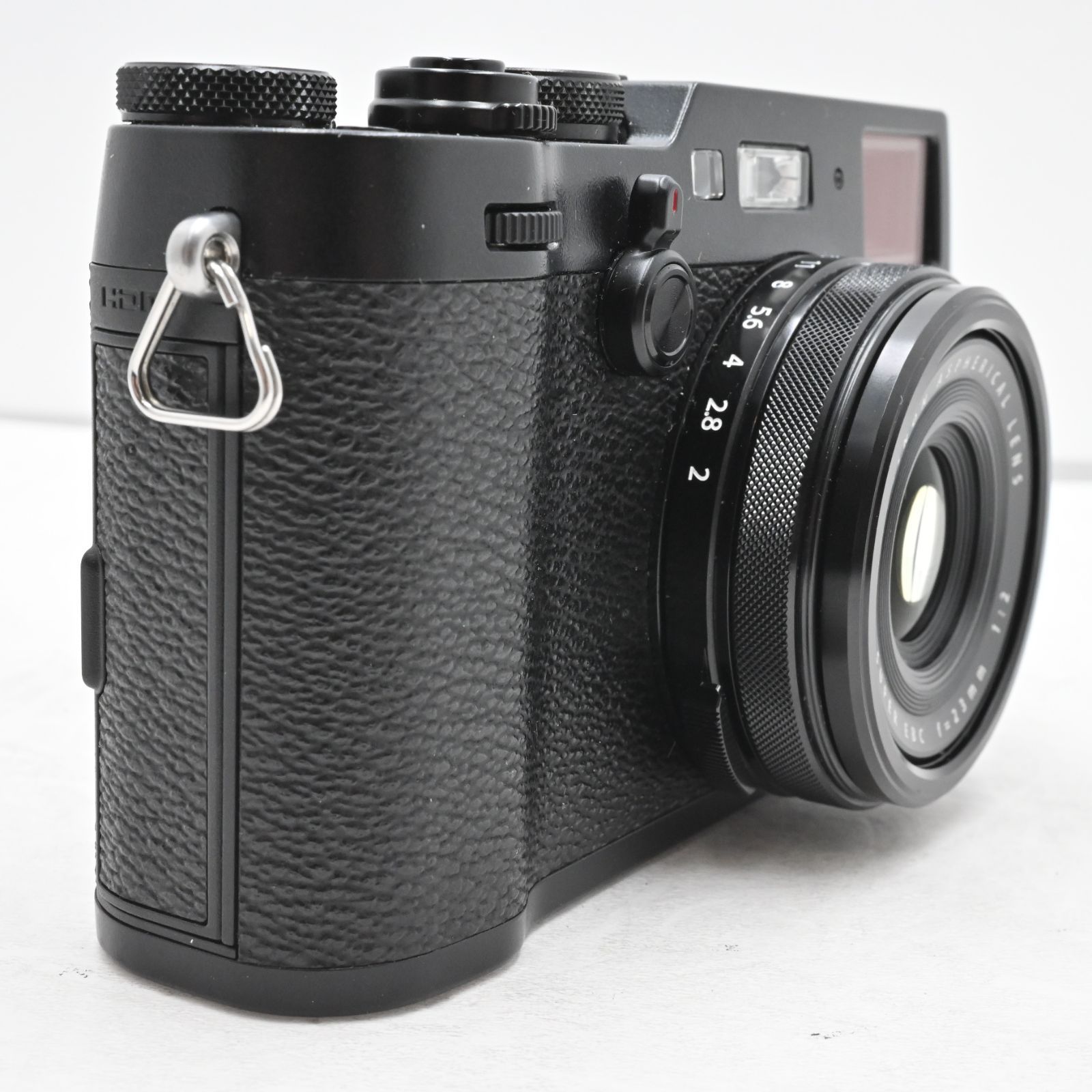 富士フイルム、OVF/EVFの切り替え機能が進化した2430万画素の「X100F