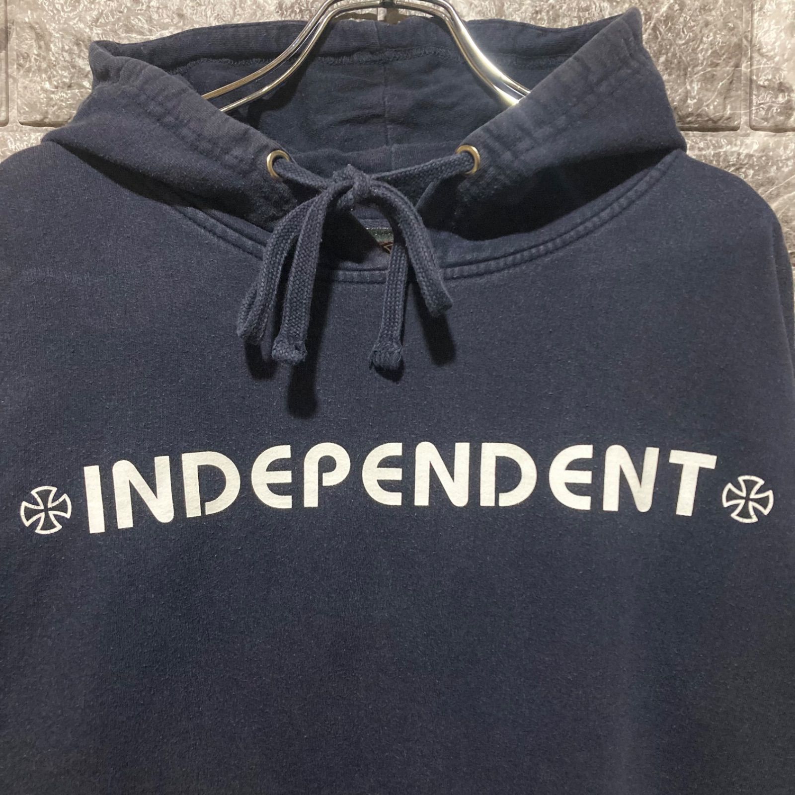 INDEPENDENT パーカー NAVY インディペンデント アイアンクロス
