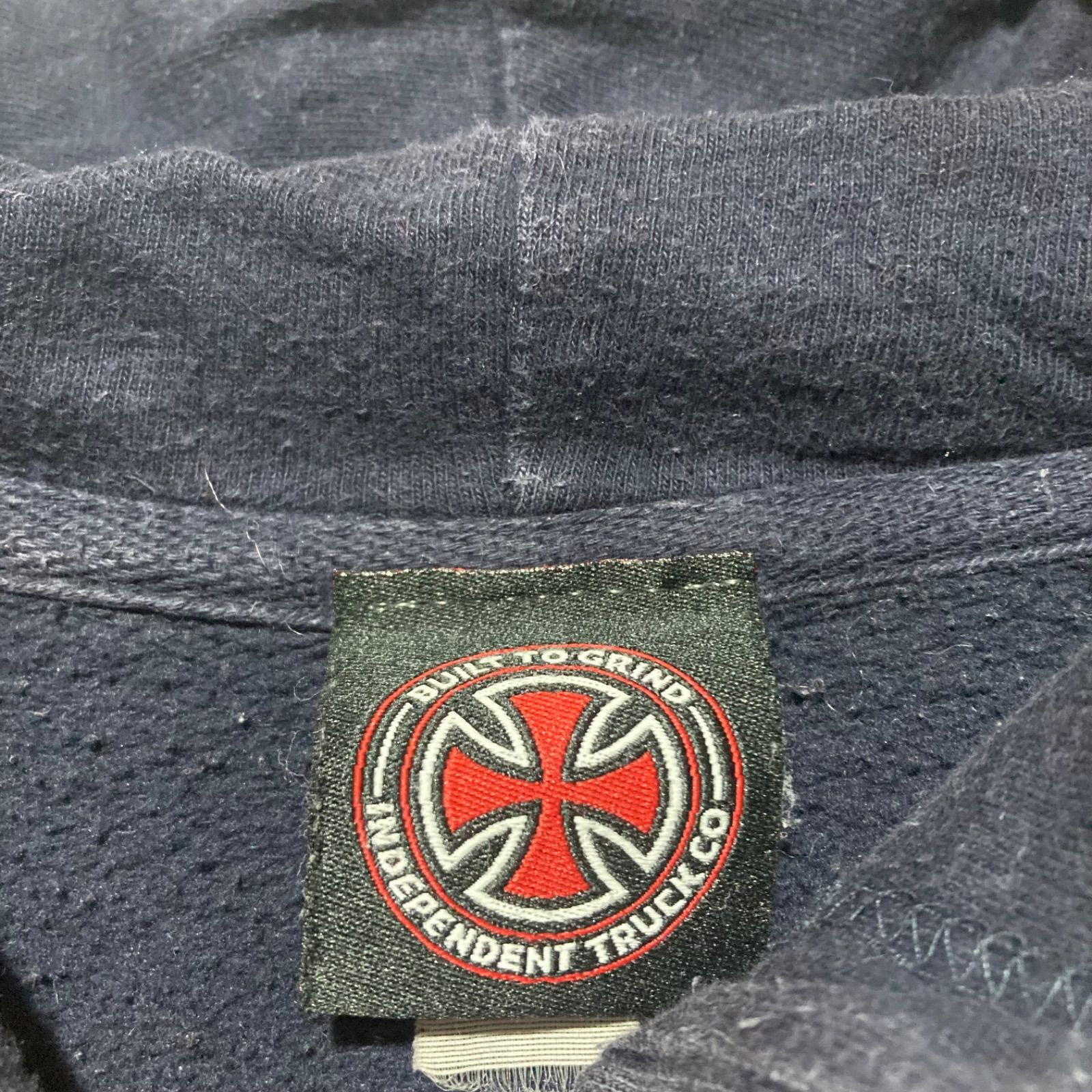 INDEPENDENT パーカー NAVY インディペンデント アイアンクロス