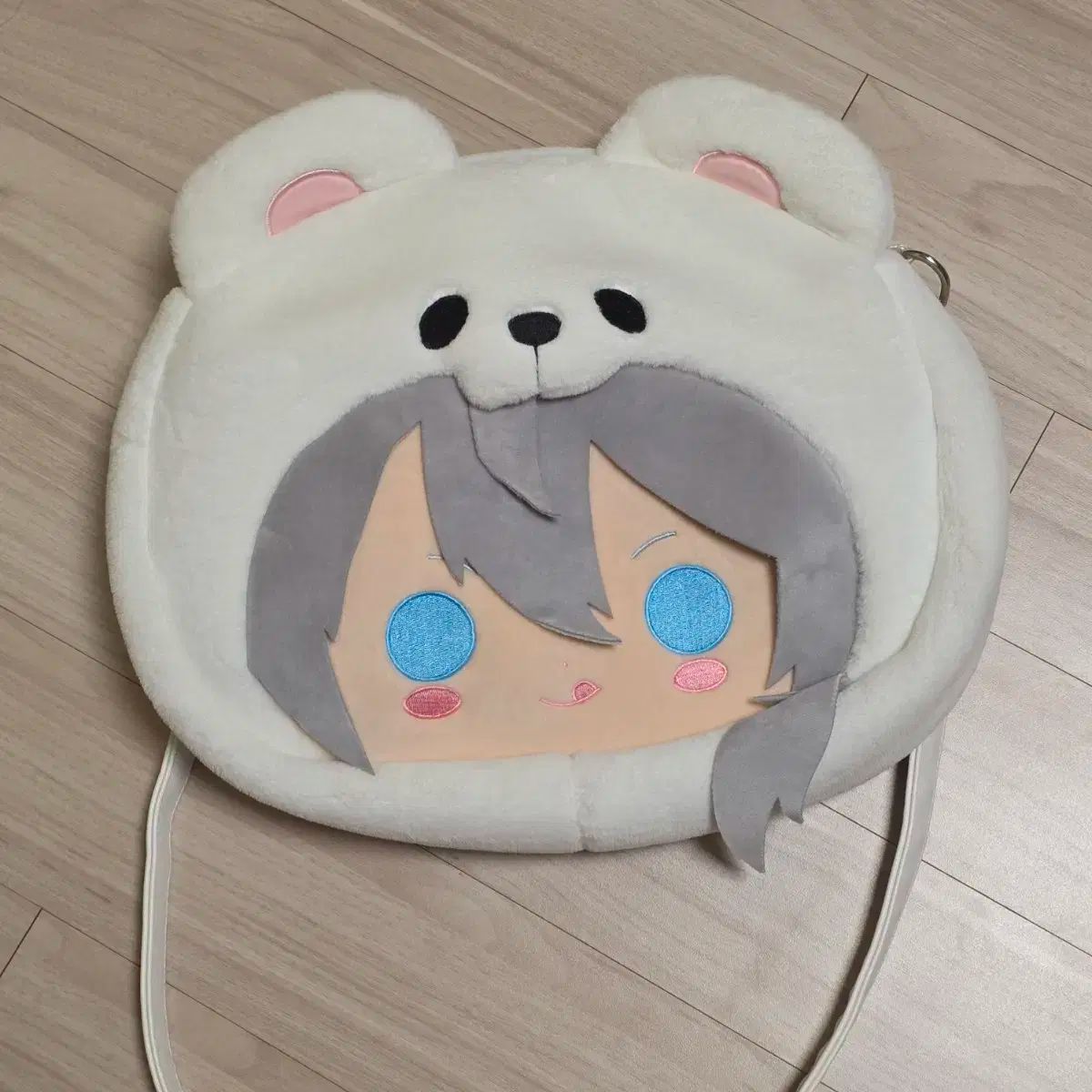 椎名 ニキ 告白気球 痛バッグ (缶バッジ 特典 キーホルダー 含む