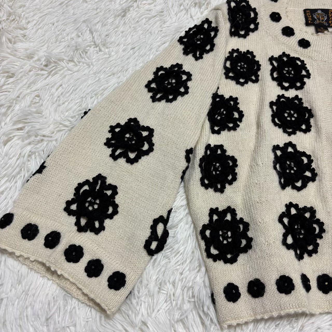 【ここ】ロイヤルアルパカ　ハンドニットカーディガン ロング 花柄 ROYAL ALPACA ロイヤルアルパカ ハンドニット カーディガン 花柄刺繍