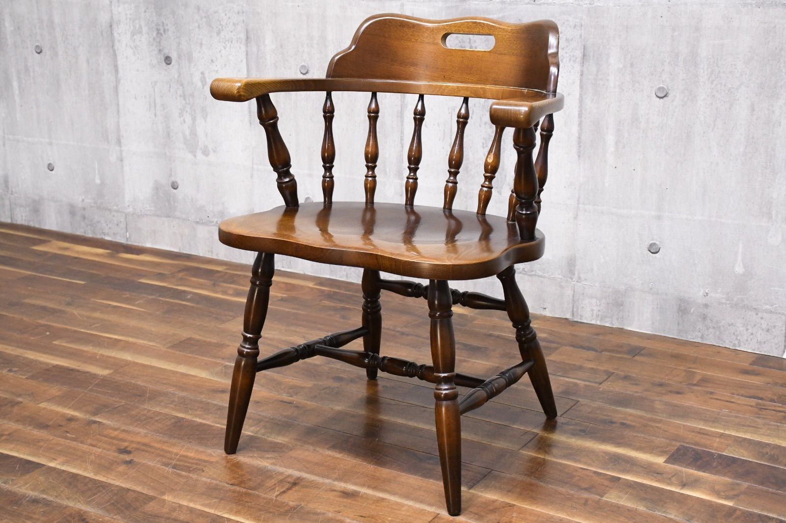 EKK47 飛騨産業 HIDA キツツキ ウィンザー アームチェア キャプテン