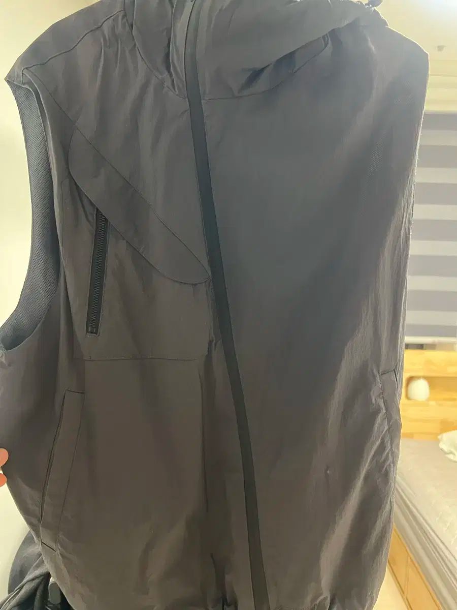 コールドウォーム ナイロン フーディー ベスト -チャコールグレー-(L)