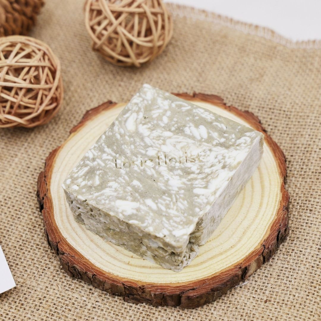 麦飯石ヒマラヤスギの葉冷製洗髪石鹸石鹸冷製石鹸洗髪石鹸洗髪石鹸