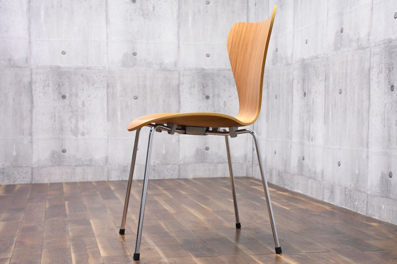 EKK42 展示品 Fritz Hansen フリッツハンセン セブンチェア