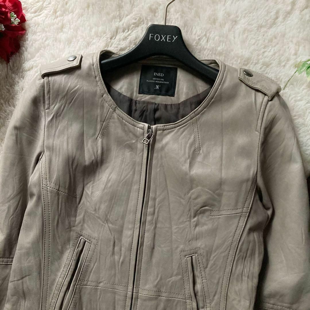 イネド シングルライダース シープスキン 羊革 ラムスキン グレージュ