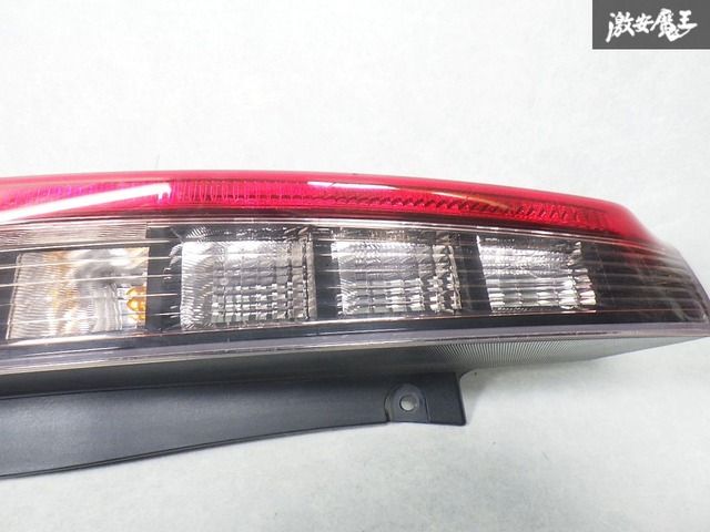 保証付！ 即発送！】トヨタ 純正 ZRR80W ZRR85W 80 ノア エスクァイア