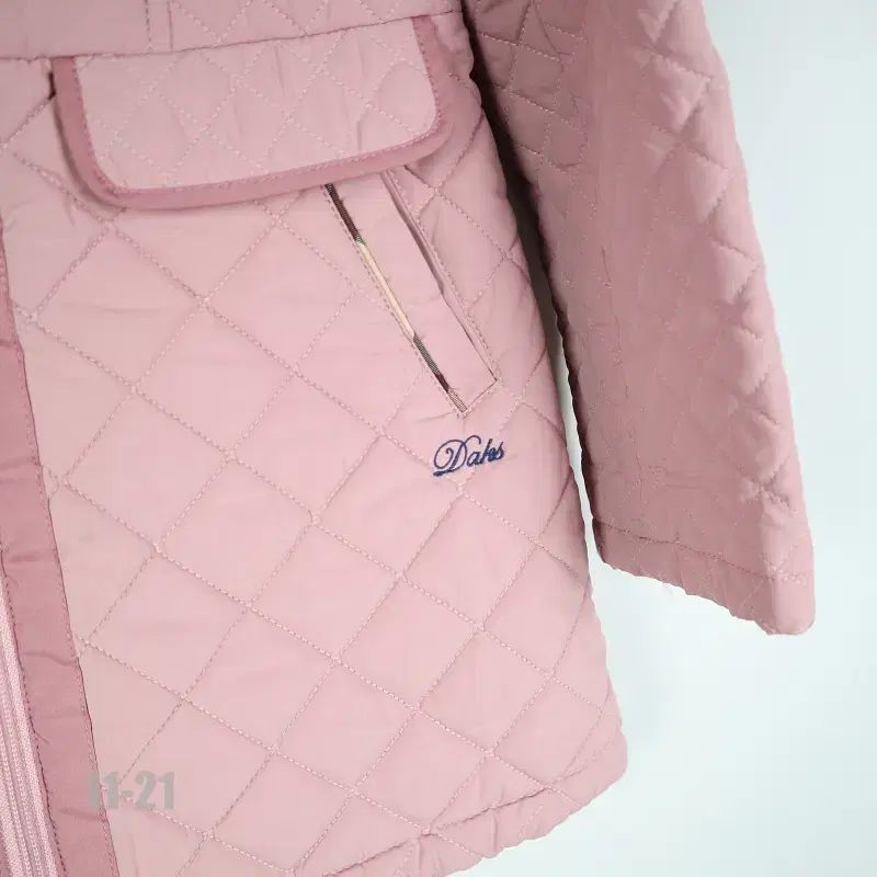 DAKS Little(ダックスキッズ) 公式通販 0 ニット キャラバンティ キャリーオン | 最大90%OFFDAKS(ダックス)の子供服 ワンピース ブランド通販のBUYMA ベビー・キッズ DAKS(ダックス) - daks（キッズファッション｜キッズ・ベビー・マタニティ）の通販