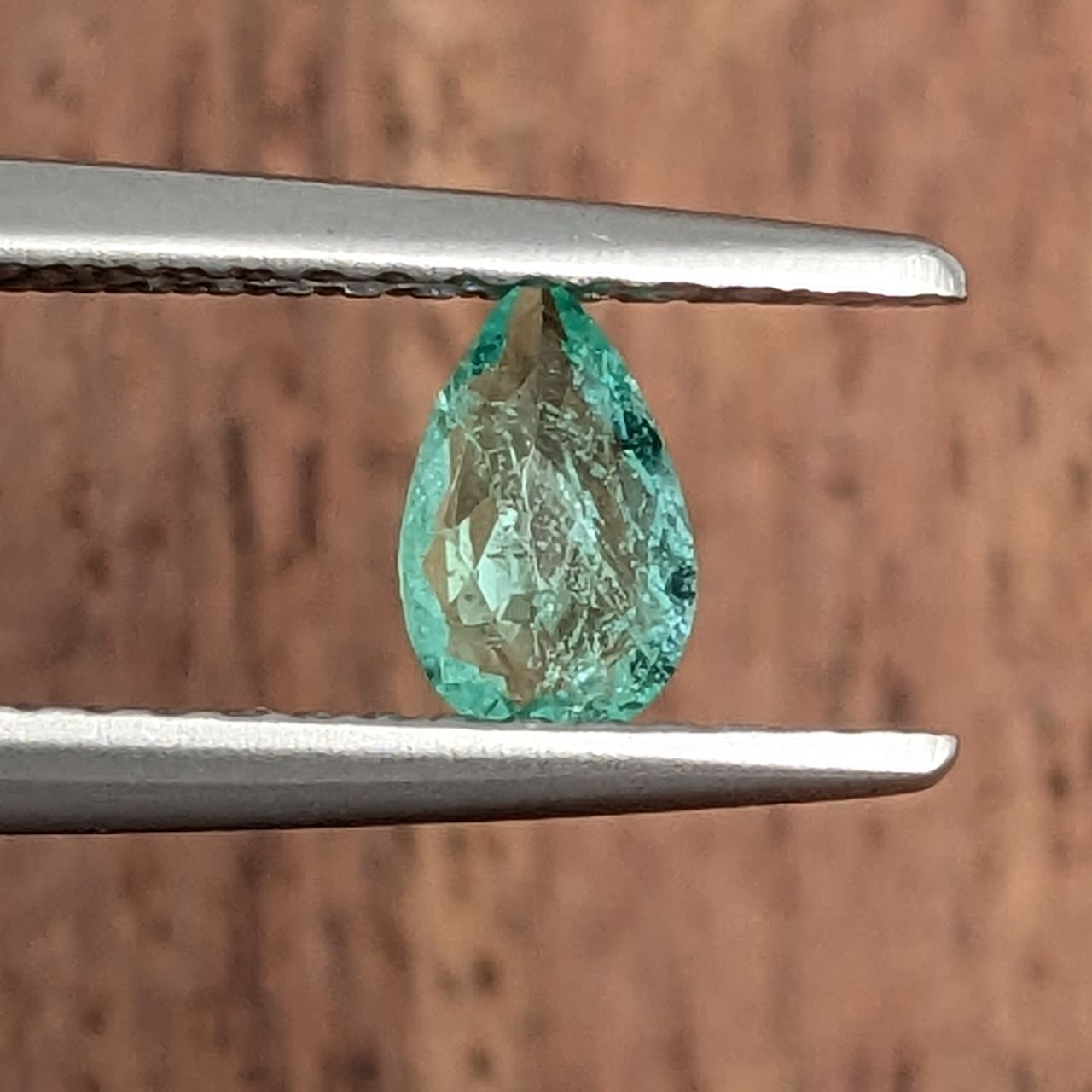 パライバトルマリンルース ブラジル・バターリャ産【0.28ct】C103