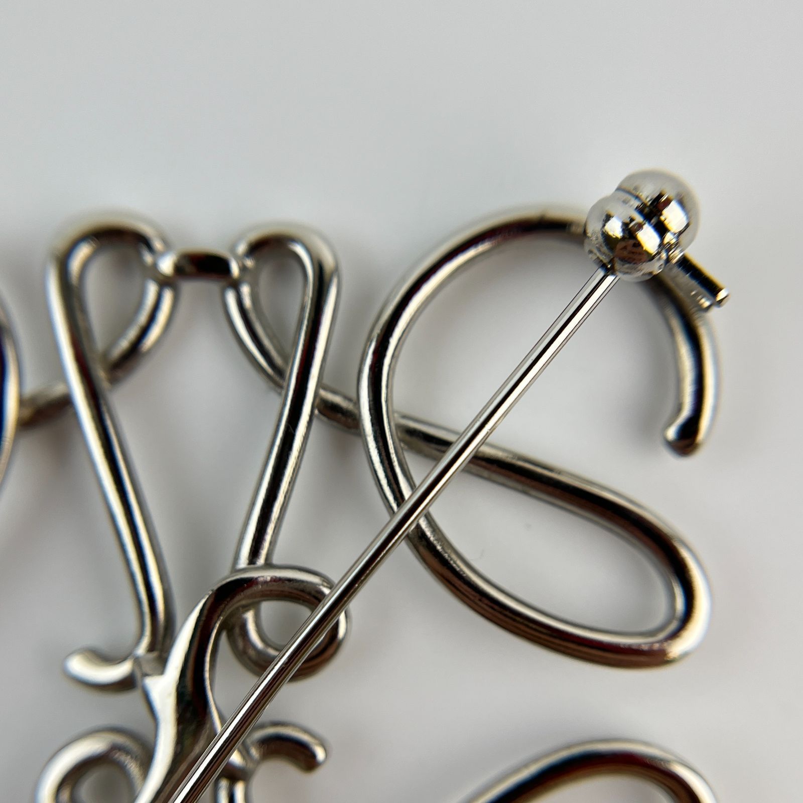 【一点物・超美品】ロエベ アナグラム ハート ブローチ パール ヴィンテージ 中古】LOEWE ロエベ アナグラム プローチ シルバー ヴィンテージ