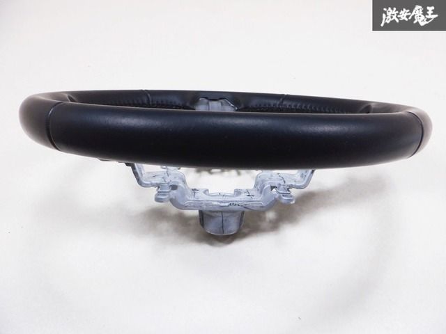 JB74Wジムニーシエラ 純正レザーステアリング ハンドルGS111-15850 JB74Wジムニーシエラ 純正レザーステアリング ハンドルGS111-15850