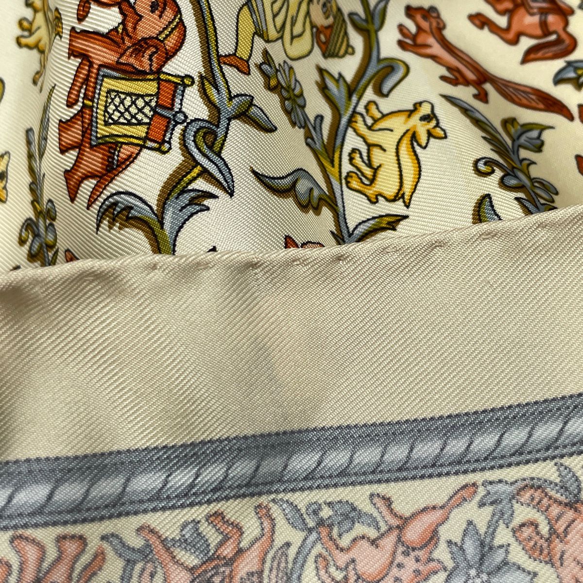 エルメス HERMES カレ 90 CHASSE EN INDE インドの狩猟 象柄 馬柄