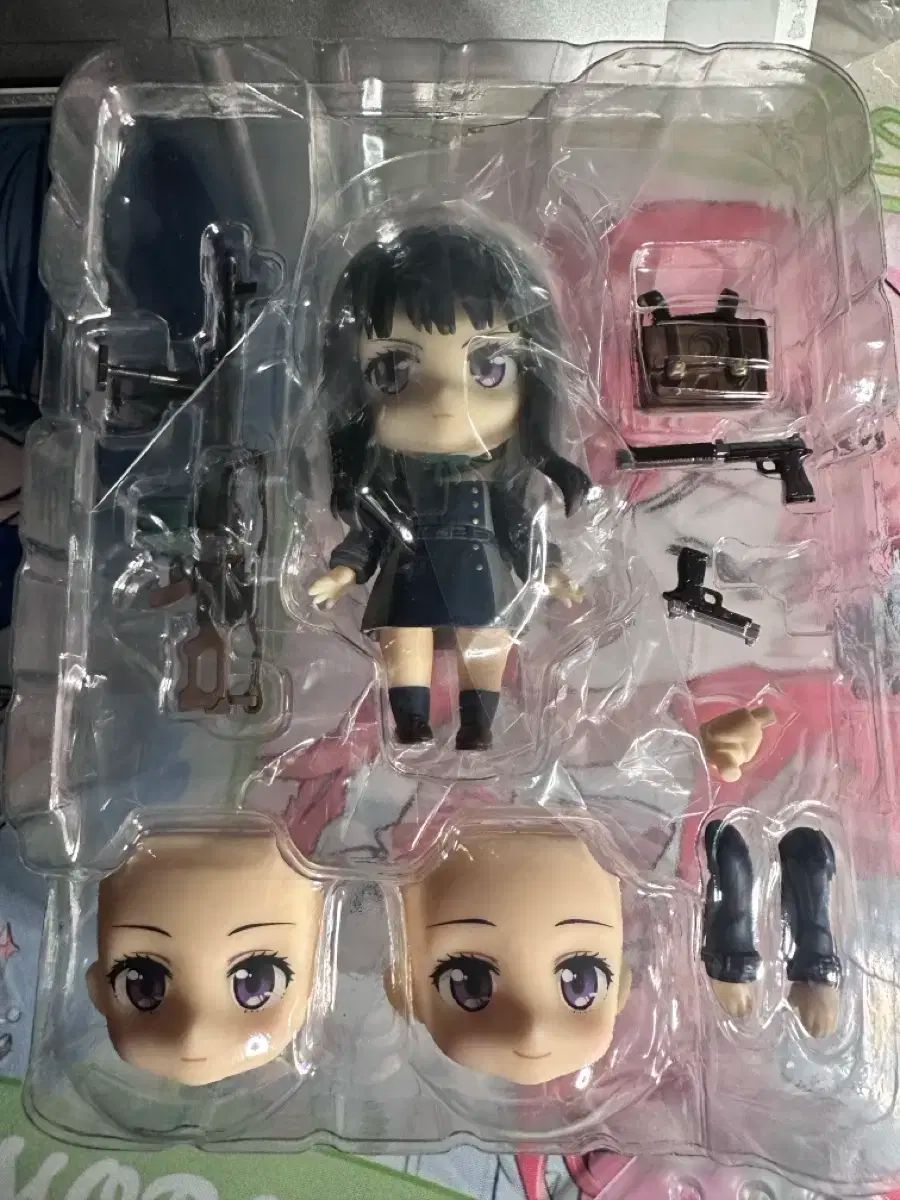 リコリス・リコイル 井上 たきな ねんどろいど 注文 1956 Amazon