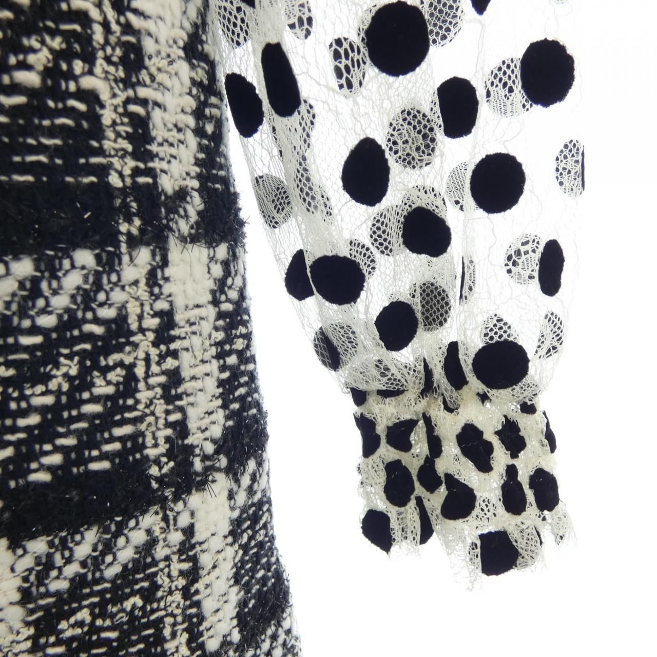 専用　アクリス　AKRIS シルクワンピース AKRISアクリス 花柄シルクワンピース イタリア製 - メルカリ