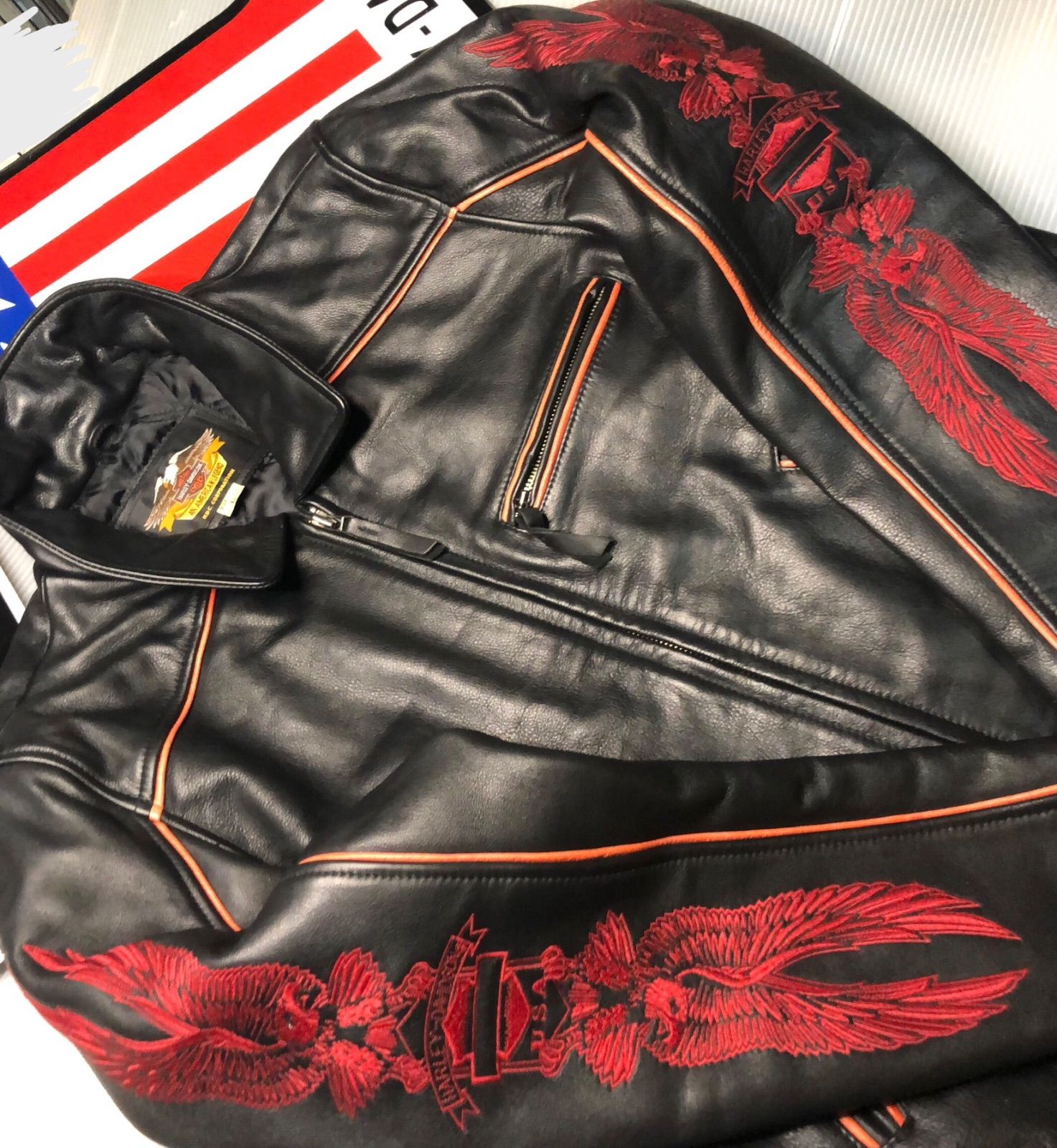 ⭐️【非常に稀少！赤糸刺繍限定品！】高品質の山羊&牛革製 Harley