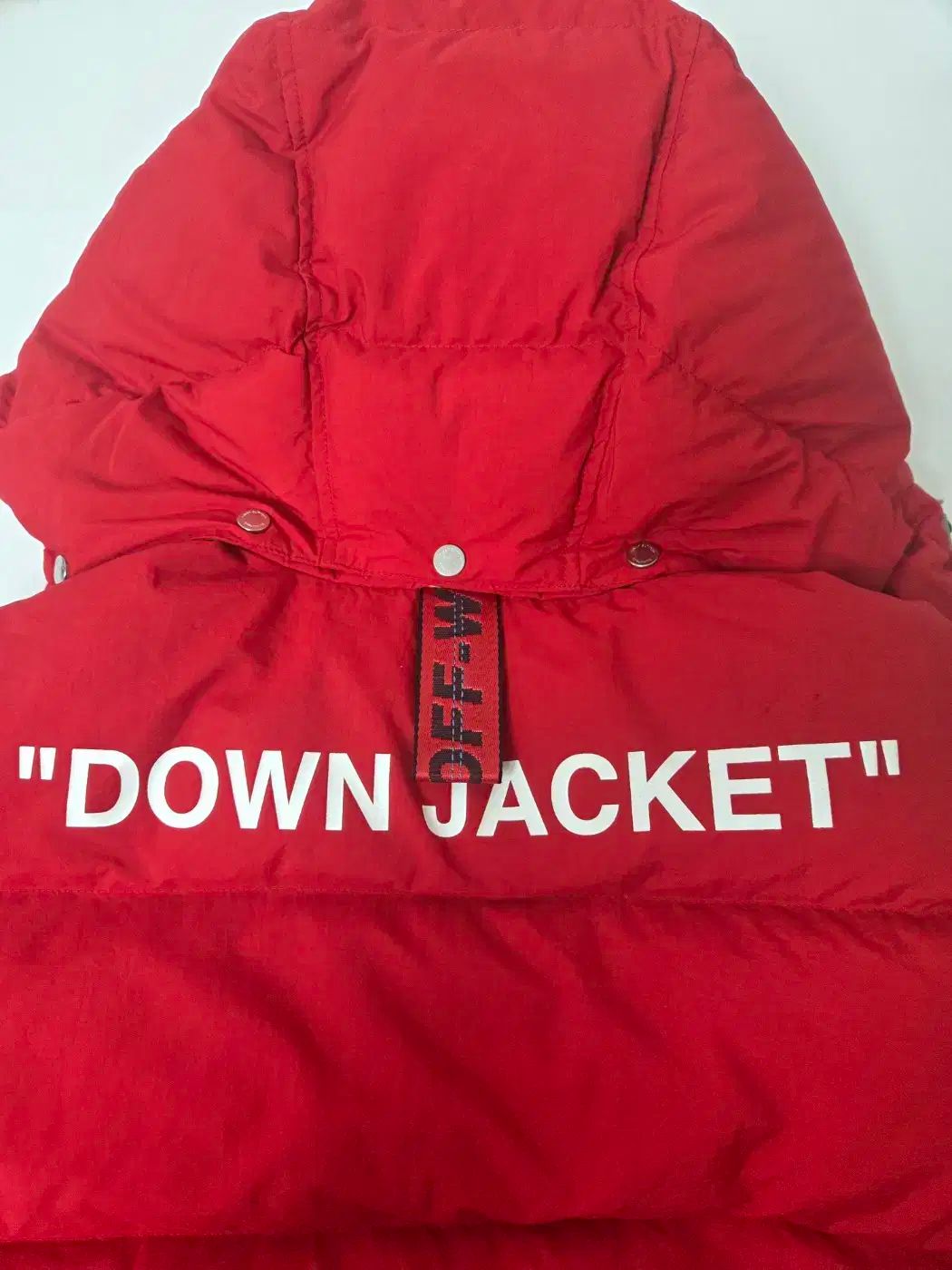 オフホワイト ダウン　レッド オフホワイト ダウンジャケット ダウン レッド(XS) - メルカリ