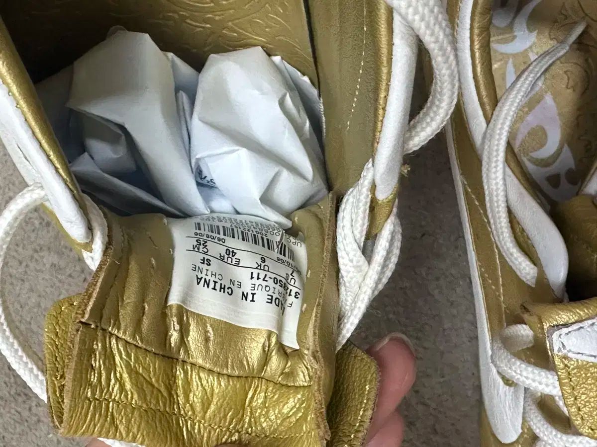 ナイキ オールドスクール 超レア物 R10 GOLD ティエンポ サッカー