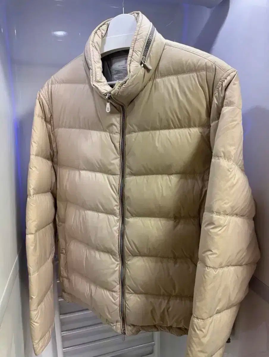 ブルネロクチネリ 55万↑ ライトウェイト 手摘み ダウンジャケット ブルネロクチネリ 55万↑ ライトウェイト 手摘み ダウンジャケット