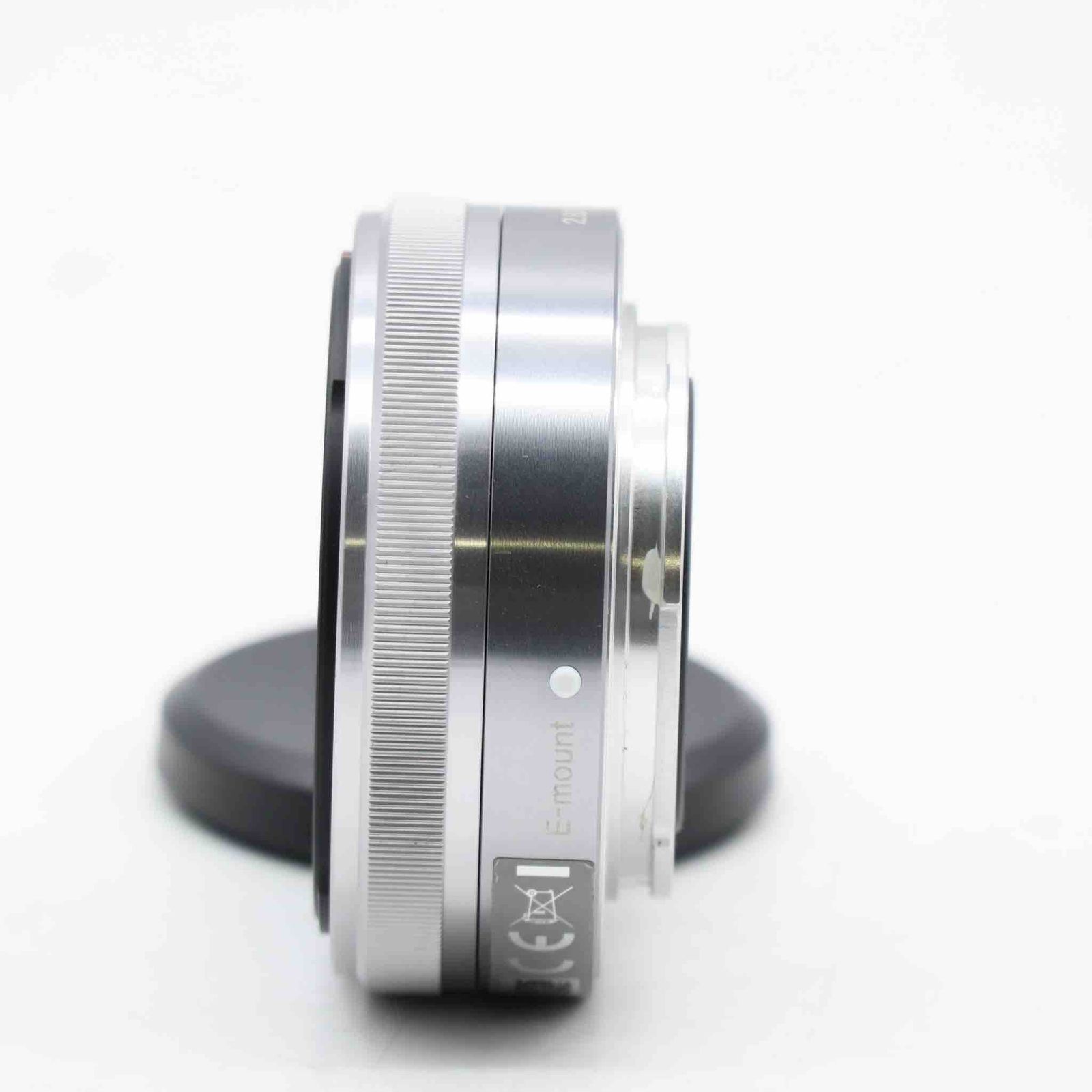 □超美品□ SONY E 16mm F2.8 シルバー ソニー Eマウント用 APS-C専用