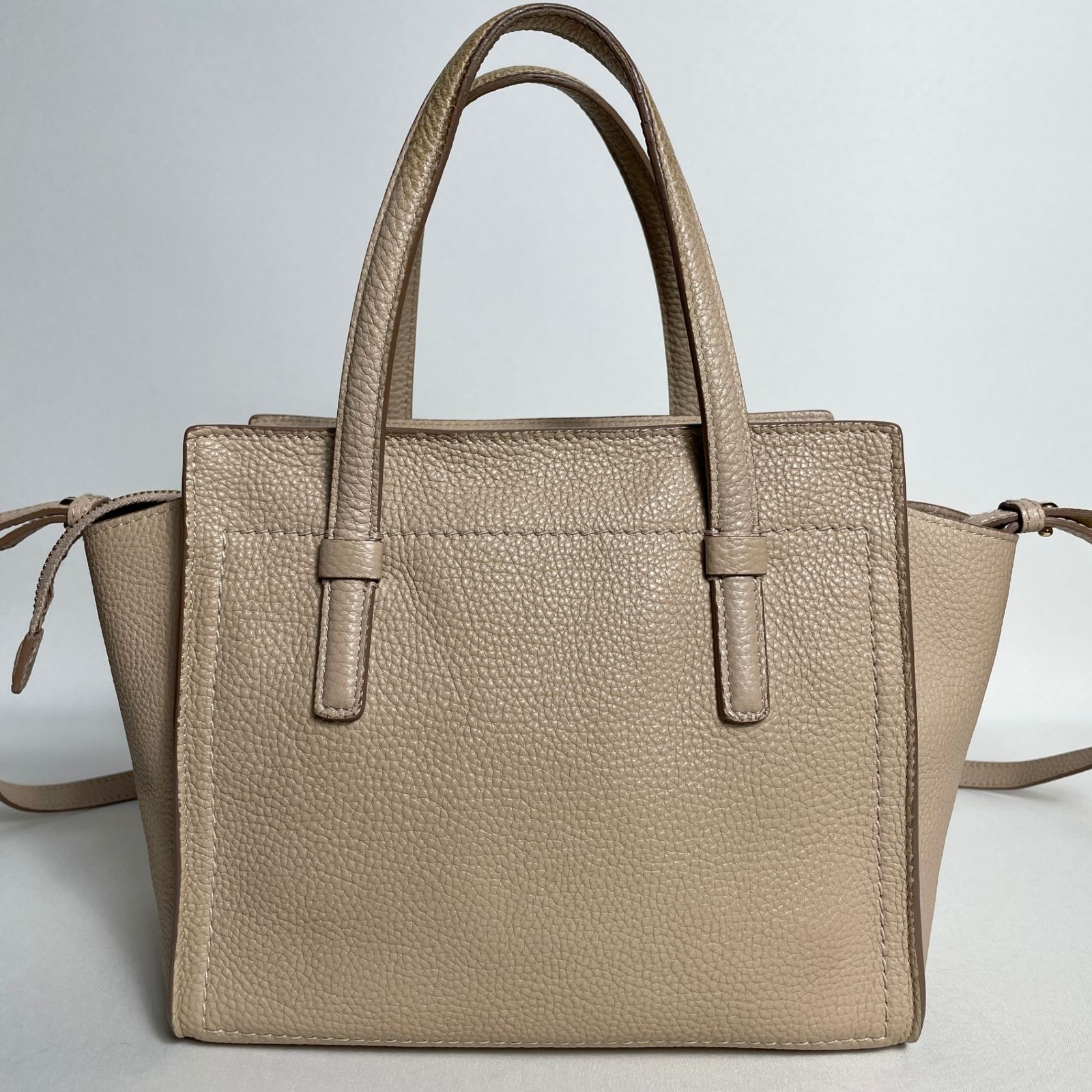 サルヴァトーレ・フェラガモ Salvatore Ferragamo ガンチーニ バティック ライトベージュ レザー 2WAYバッグ ゴールド