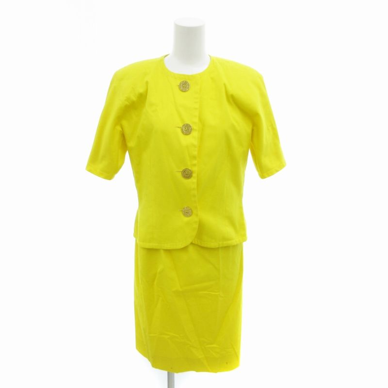 ジバンシィ　ヴィンテージ　セットアップ　スカート　金ボタン　ノーカラージャケット ジバンシィ GIVENCHY ヴィンテージ セットアップ 上下 ジャケット