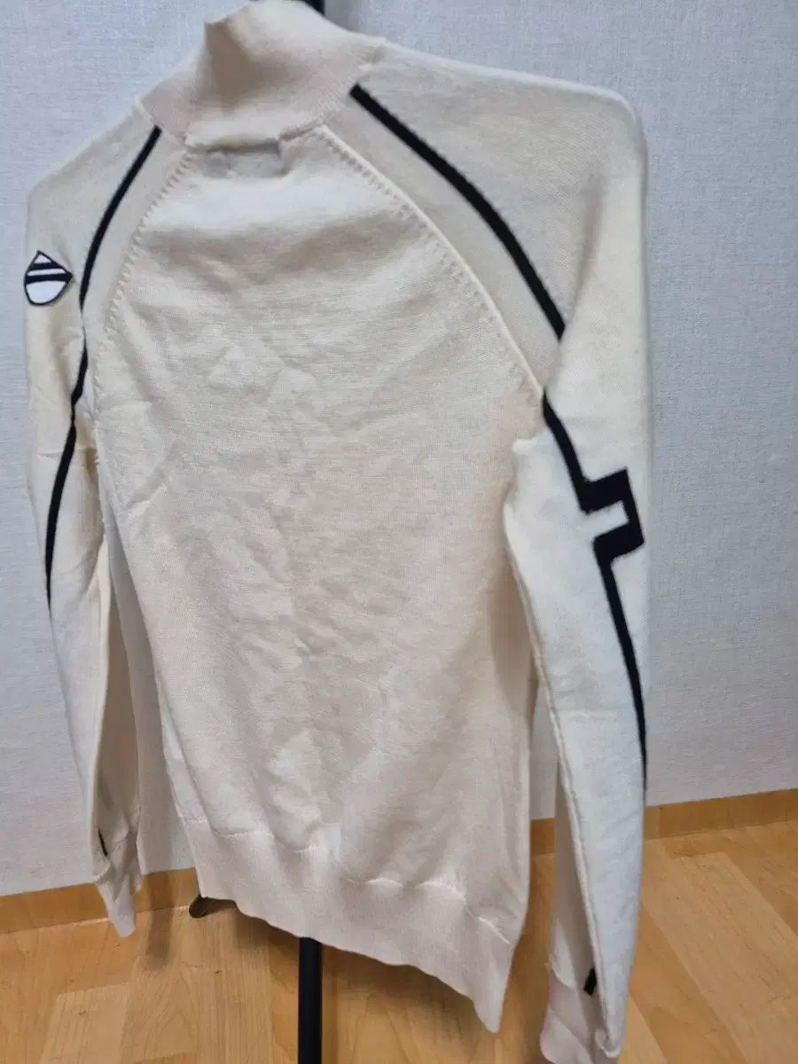 J LINDEBEG GOLF アイボリー ハイネック ニット 割引 セーター 楽天