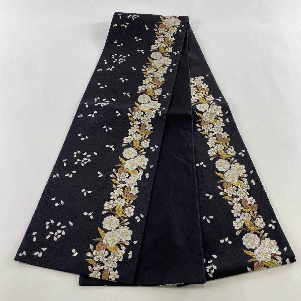 美品】 袋帯 名品 桜 花びら 金糸 ディスカウント 濃紫 六通 正絹