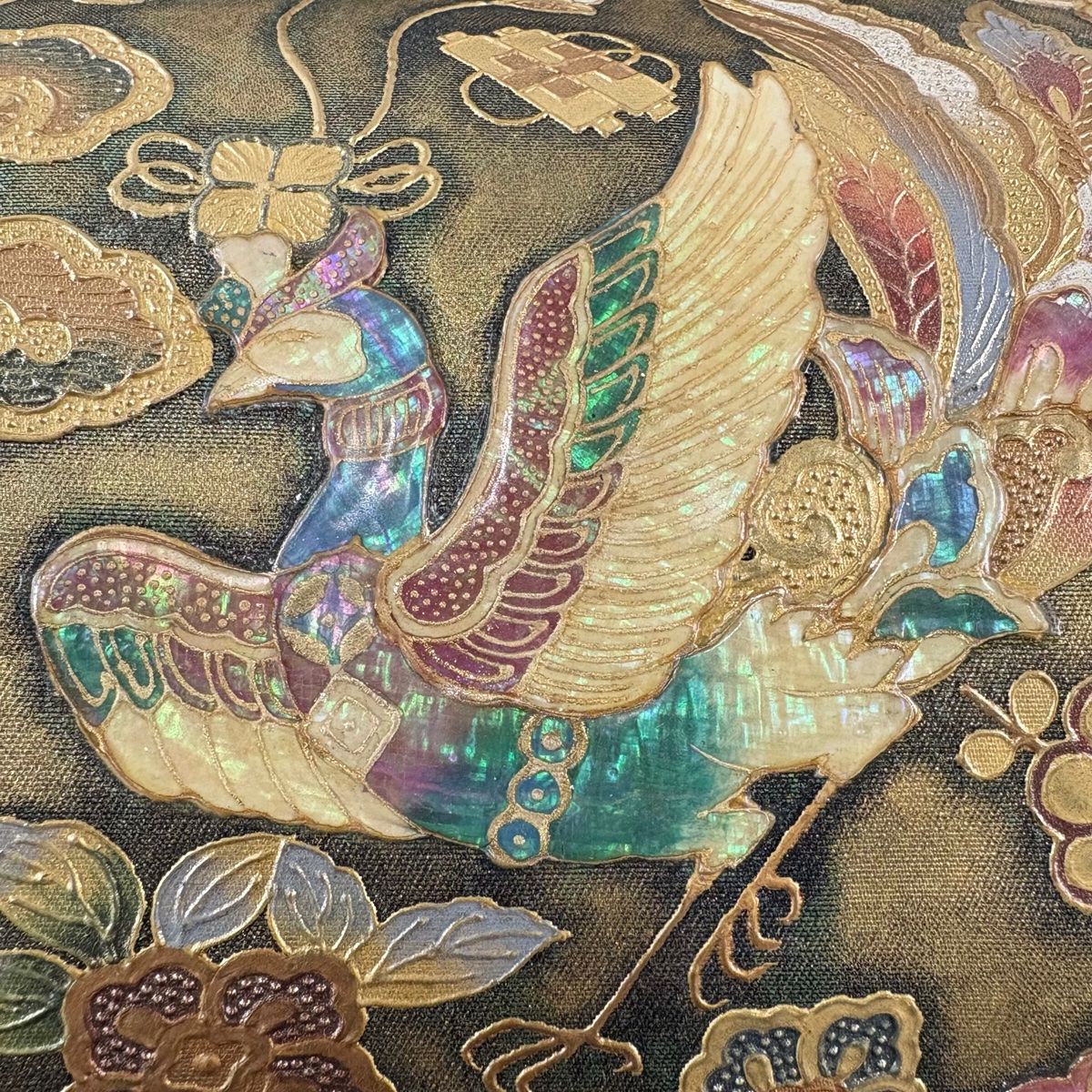 美品】 袋帯 名品 鳳凰 草花 螺鈿 箔 金色 お太鼓柄 正絹 【中古