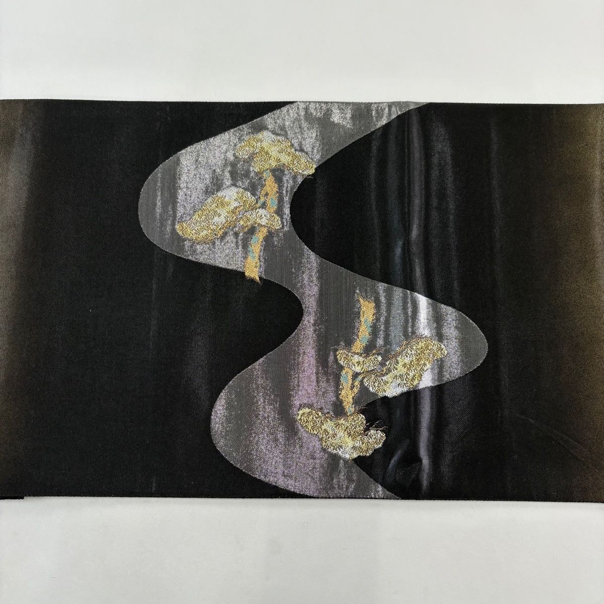 美品】 袋帯 名品 引箔袋 月光 鶴 金糸 刺繍 黒 お太鼓柄 正絹 【中古