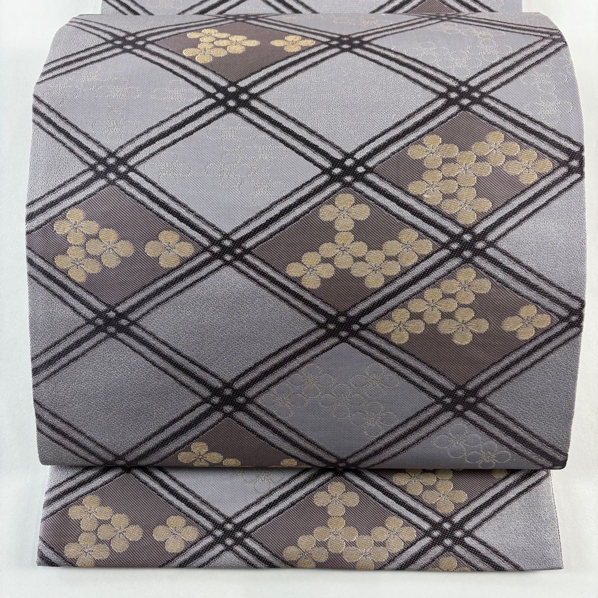 美品】 袋帯 名品 菱 花 金糸 薄紫 六通 正絹 【中古】 - メルカリ