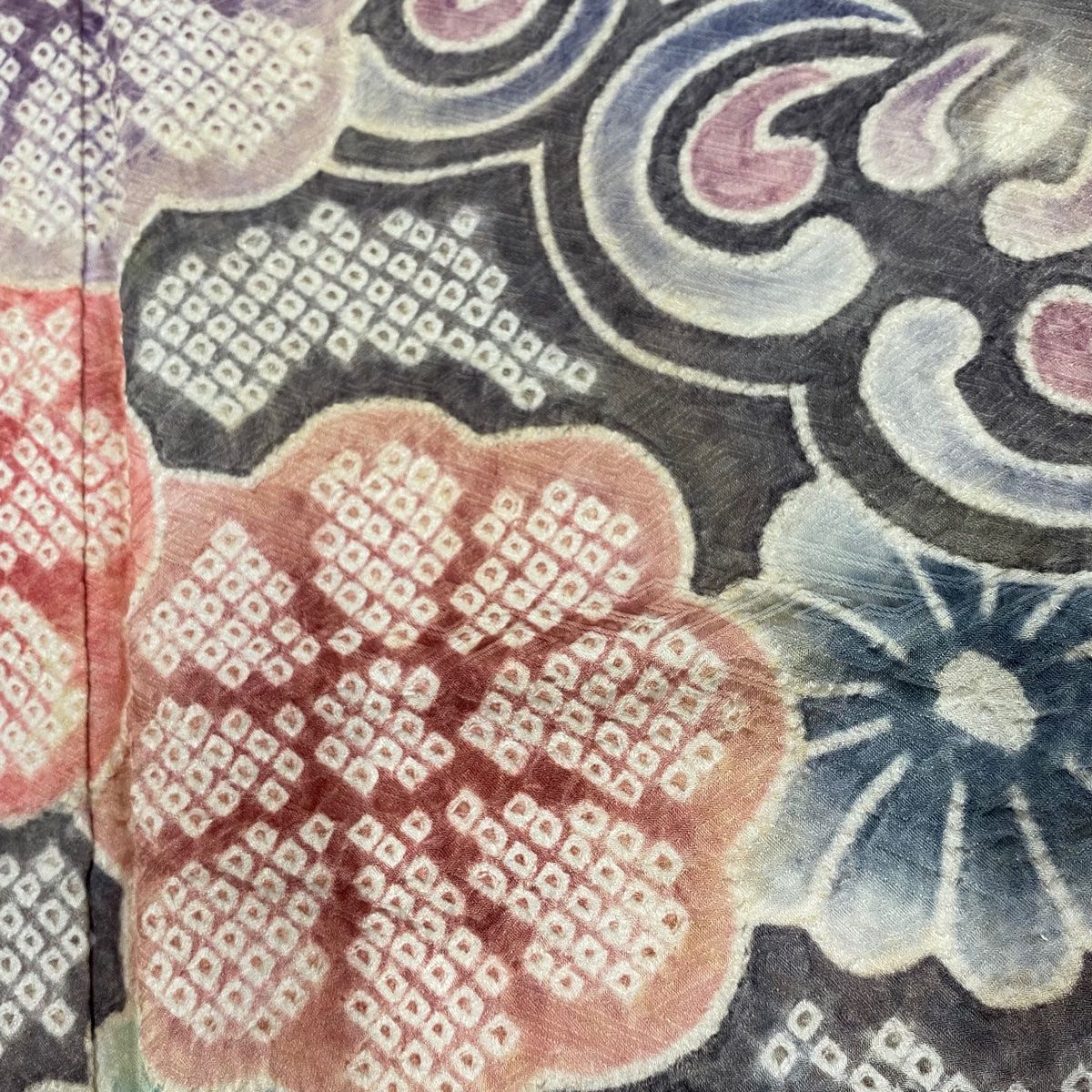  振袖 身丈171 5 cm 裄丈67 L 袷 菊 青海波 金彩 絞り 赤紫 正絹 振袖 着物