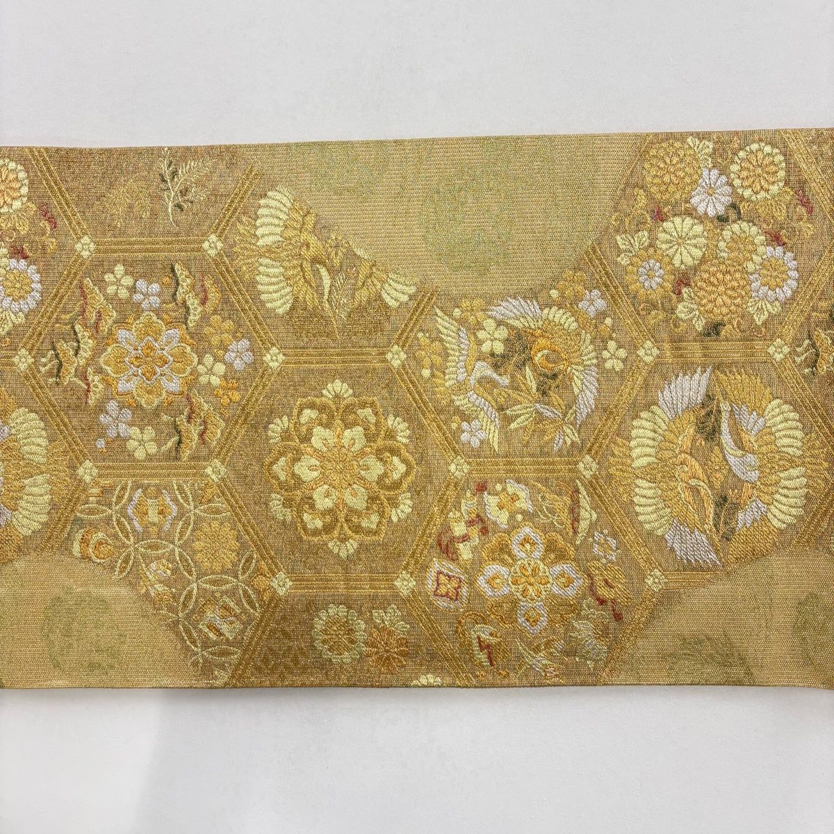美品】 袋帯 秀品 向かい鳥 草花 金銀糸 金色 六通 正絹 【中古