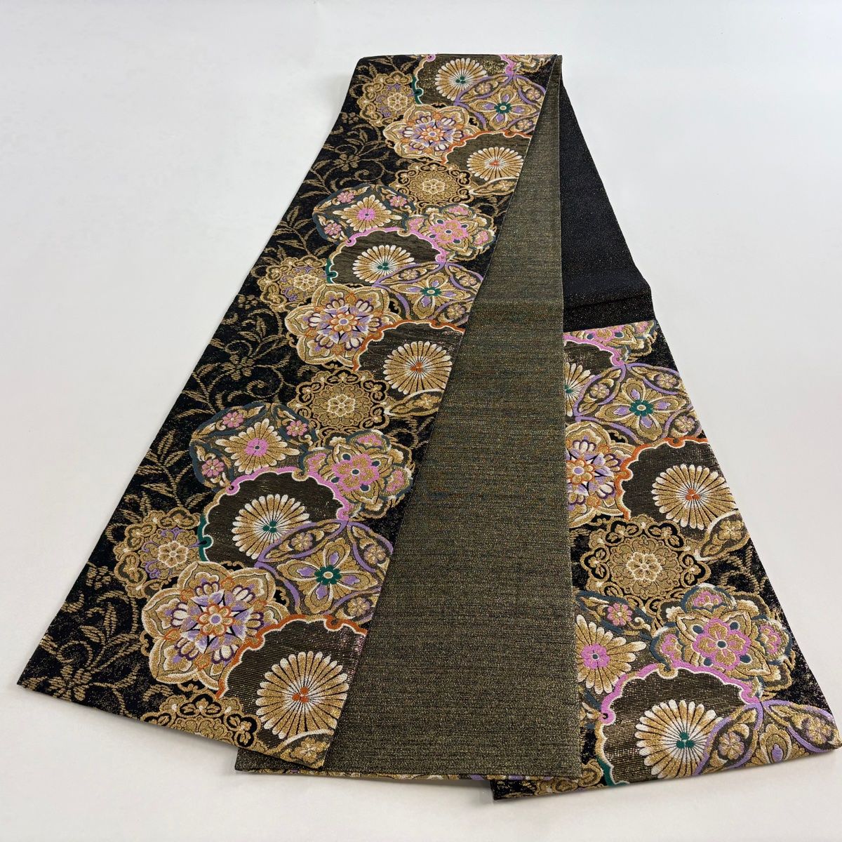 袋帯 美品 秀品 雪輪 松竹 箔 黒灰 六通 正絹