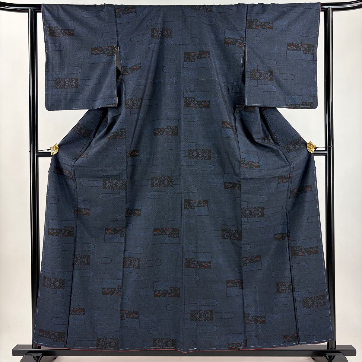 ✨早い者勝ち！お値下中✨美品ヴィンテージ物未使用に近い大島紬 身丈159.5cm 特選 紬 大島紬 白大島 着物 中古 正絹 袷 カジュアル 縦段模様 素色