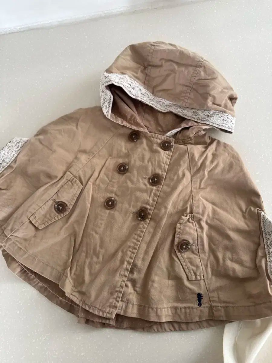 クール 독 赤ちゃん レース フード ケープ トレンチコート WHO 100