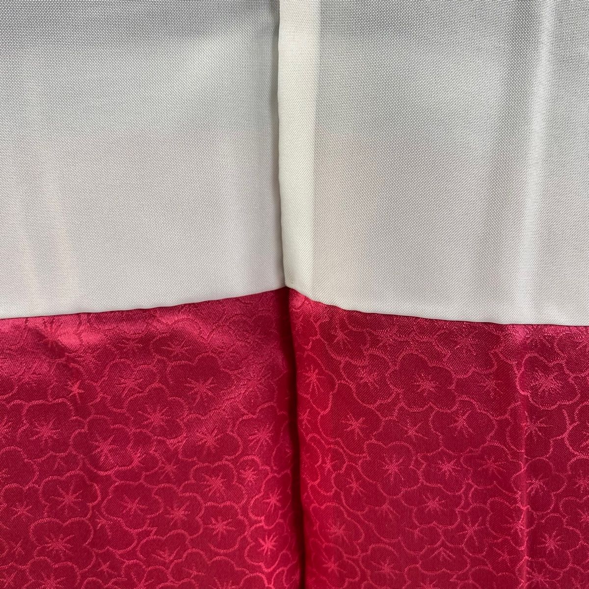 美品】 振袖 身丈167cm 裄丈67cm M 袷 雪輪 草花 銀通し 金彩 墨色